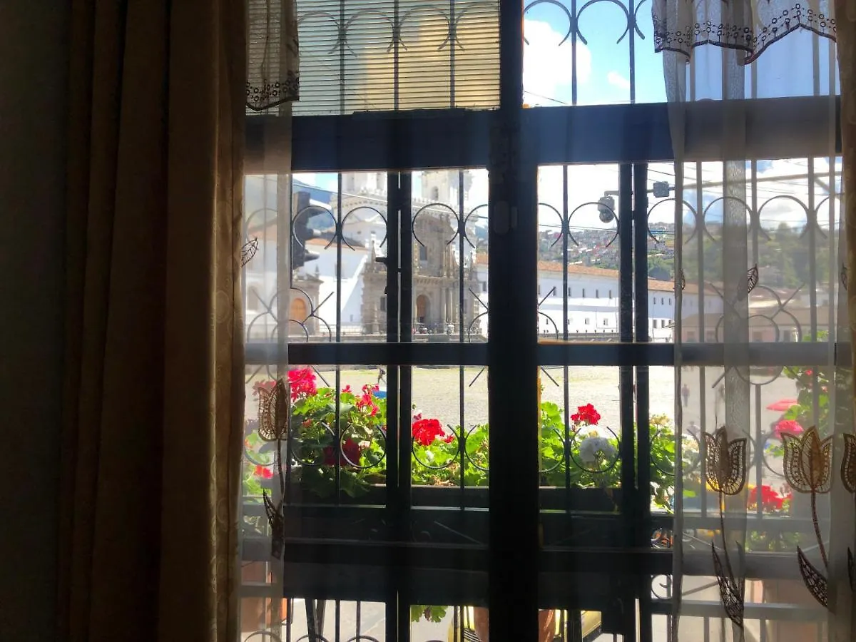 Hostal Benalcazar Quito